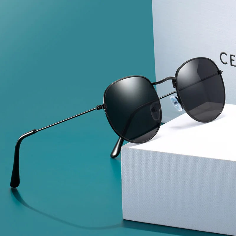 Occhiali da sole rotondi da uomo