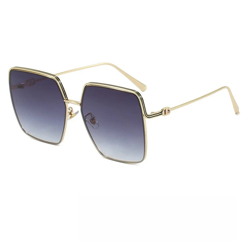 Nuovi occhiali da sole quadrati da donna 2025