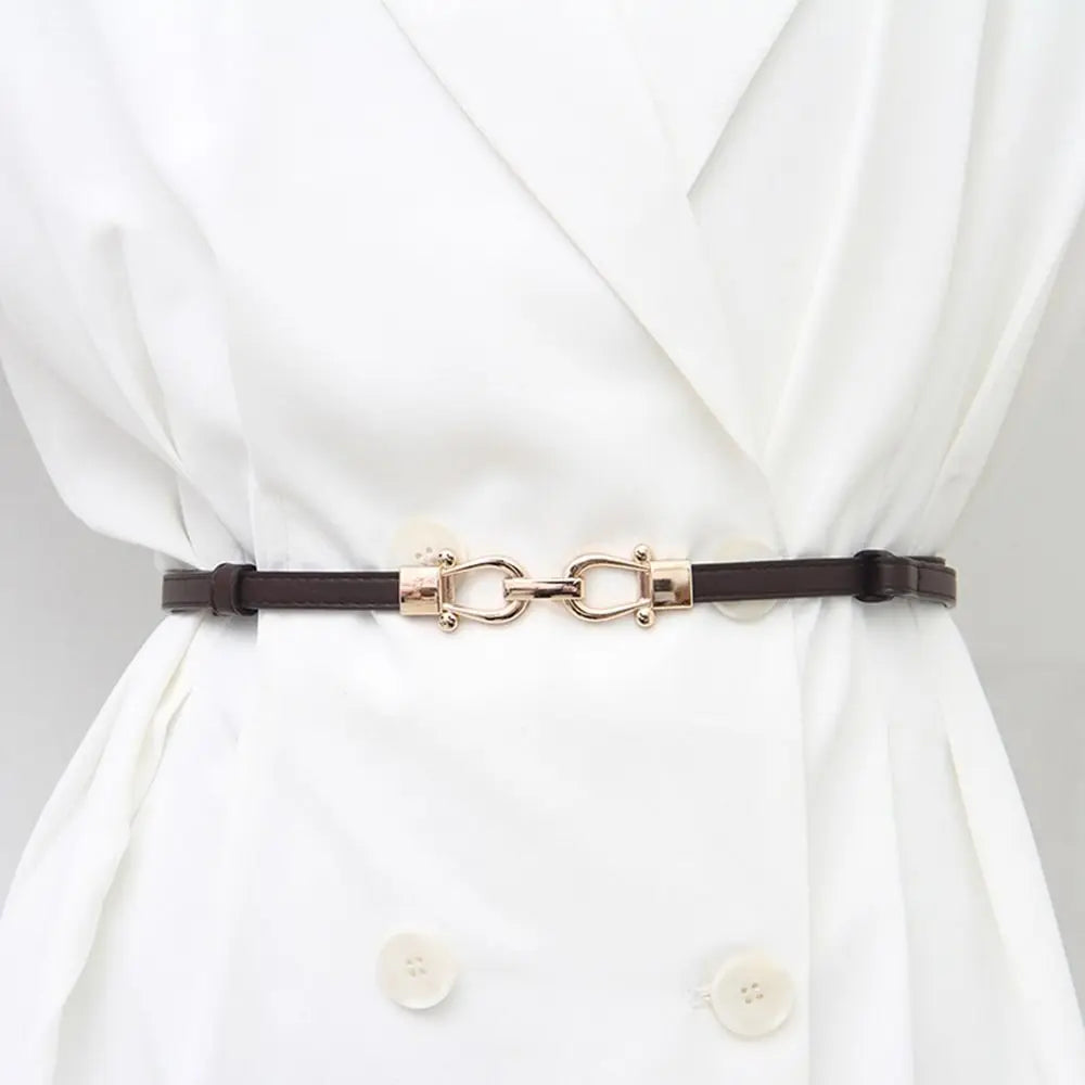 Cintura da donna sottile ed elegante