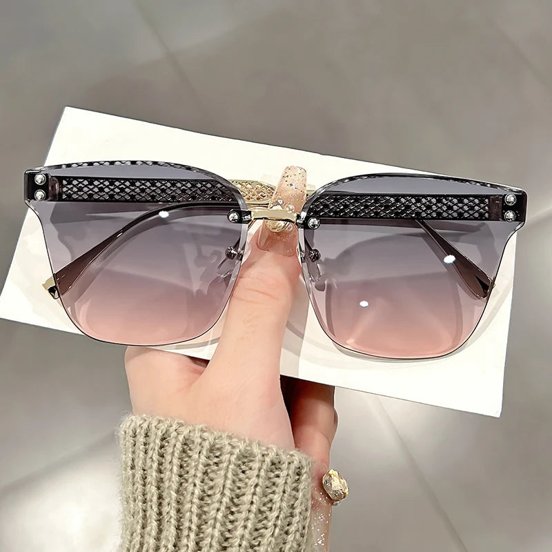 Nuovi occhiali da sole alla moda senza montatura