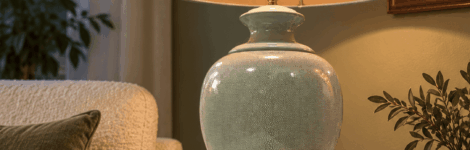 LAMPADA VINTAGE ANNI ’70’80 BASE CERAMICA VERDE PARALUME ECRU